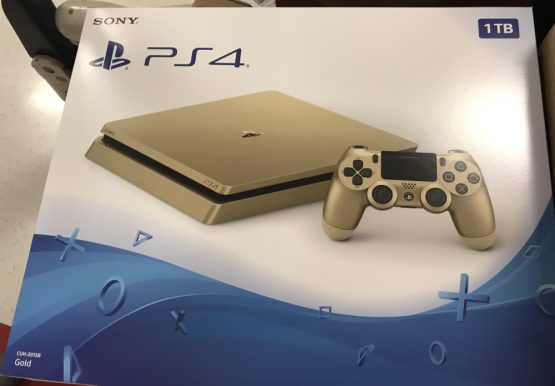 [Rumor] Gold PS4 Slim appears in a Target store. Release in June