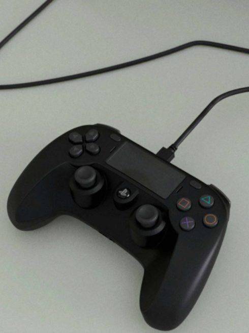 C [Rumor] Leaked pictures for PlayStation 5 controller | VGLeaks 2.0