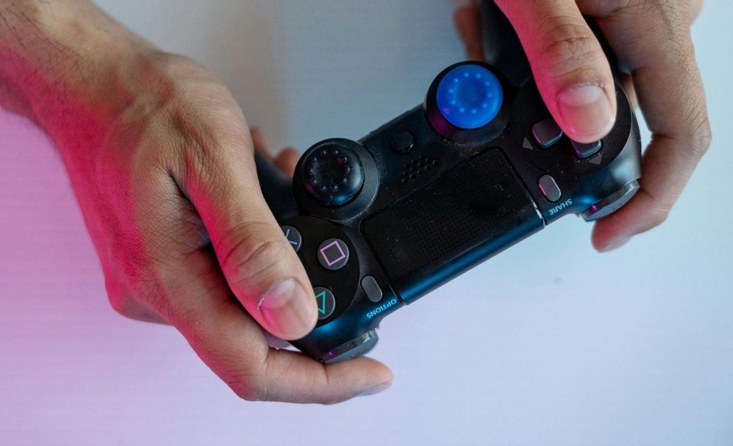 Do you really need a controller for mobile games?